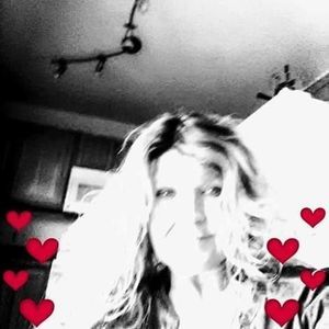 Meet your Posher, Pamela